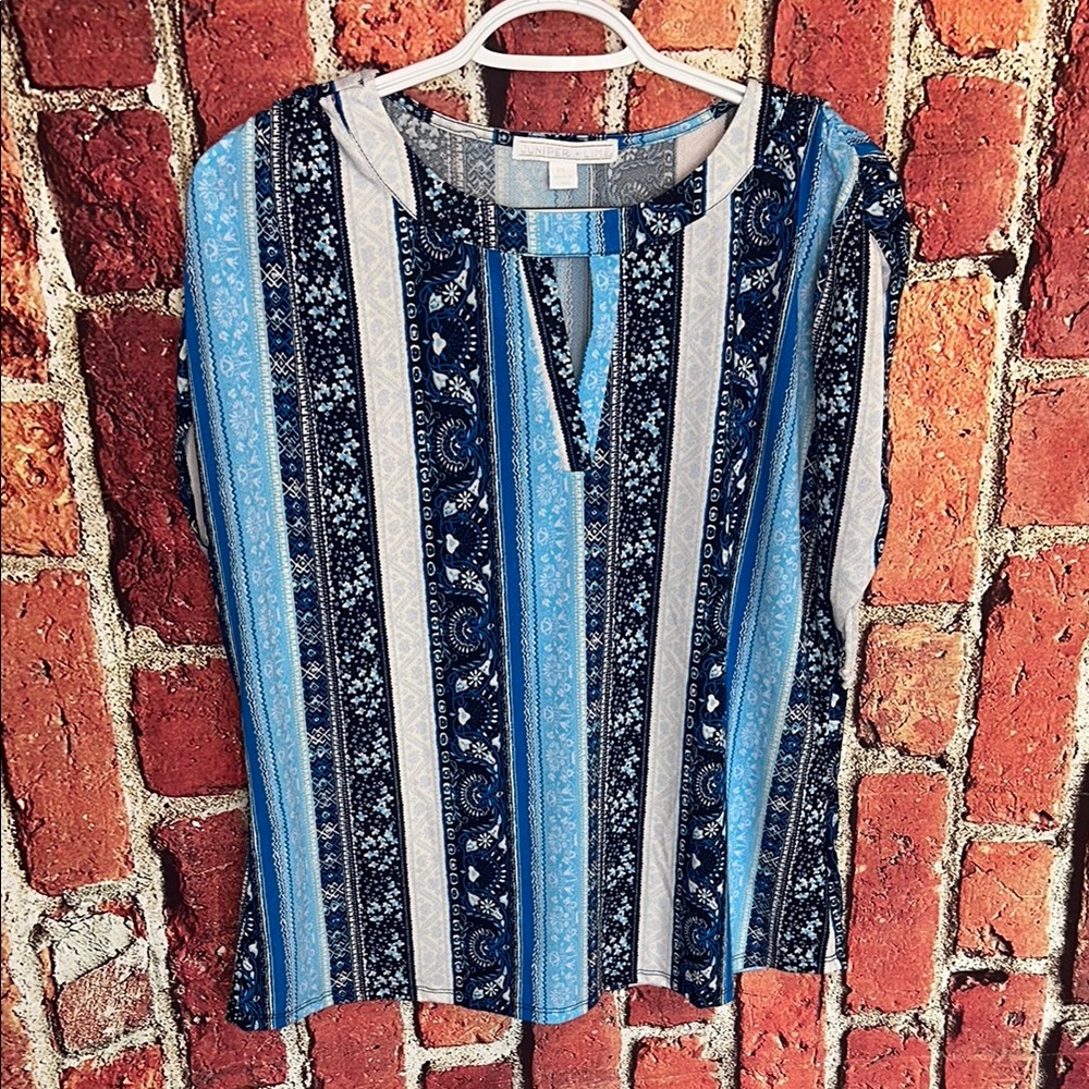 Juniper + Lime Petite Large Blue Stripe Sleeveless women Top